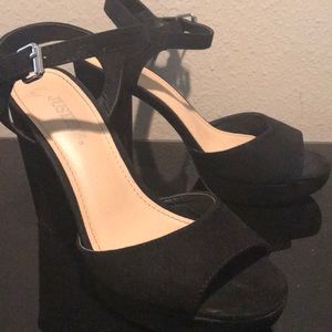 Black heels